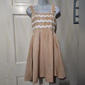 Entro Tan and White Midi Dress